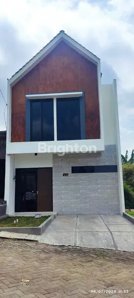 image RUMAH LEGUNDI GRESIK (2)