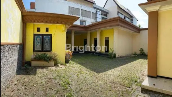 image RUMAH STRATEGIS DI KAWASAN PERUMAHAN LETJEN SUTOYO (3)