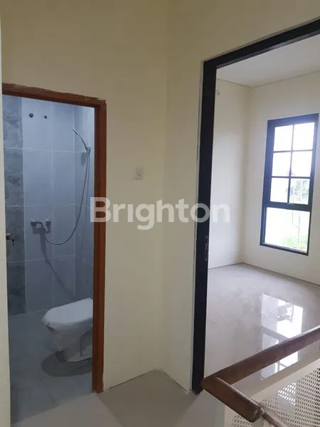 image RUMAH 2 LANTAI RUMAH GRES SIAP PAKAI, DEKAT KAMPUS (4)