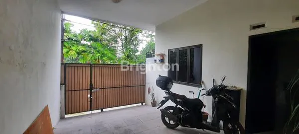 image RUMAH MINIMALIS STRATEGIS BARU RENOVASI DALAM KOMPLEK DEPAN TAMAN (4)