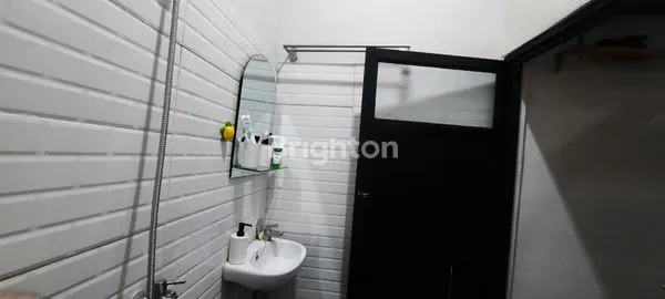 image RUMAH MINIMALIS STRATEGIS BARU RENOVASI DALAM KOMPLEK DEPAN TAMAN (6)