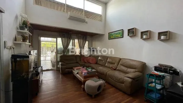 image RUMAH DAN TOKO FULL FURNISH. HOOK TIMUR SELATAN.  (1)