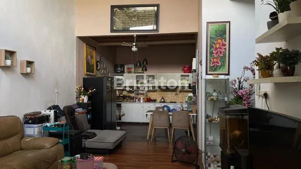 image RUMAH DAN TOKO FULL FURNISH. HOOK TIMUR SELATAN.  (2)