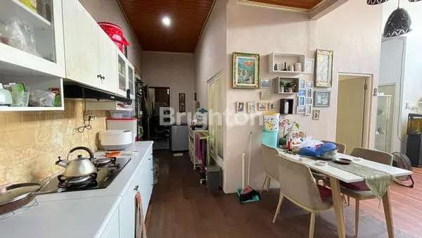 image RUMAH DAN TOKO FULL FURNISH. HOOK TIMUR SELATAN.  (4)
