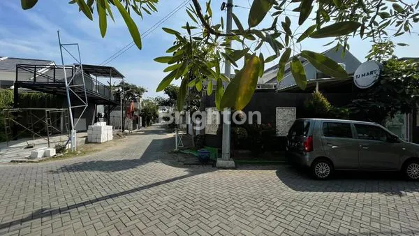 image RUMAH DAN TOKO FULL FURNISH. HOOK TIMUR SELATAN.  (7)