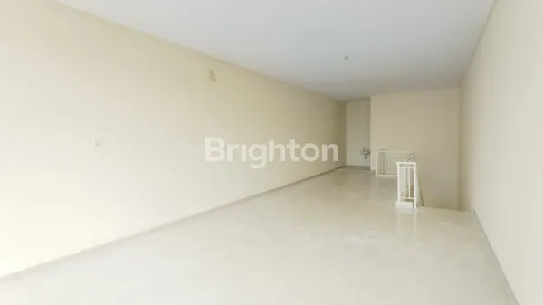 image RUKO 3 LANTAI RUNGKUT LOKASI STRATEGIS SIAP PAKAI (3)