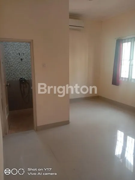 image RUMAH TANJUNG DUREN JAKARTA BARAT GROGOL 3 LANTAI SIAP HUNI (4)