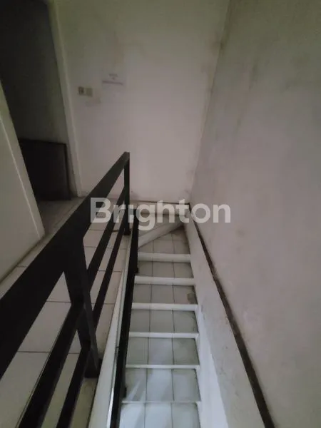 image RUKO 2 GANDENG MURAH SAWANGAN STRATEGIS DEKAT PERUMAHAN RAMAI COCOK UNTUK ALFAMART (4)