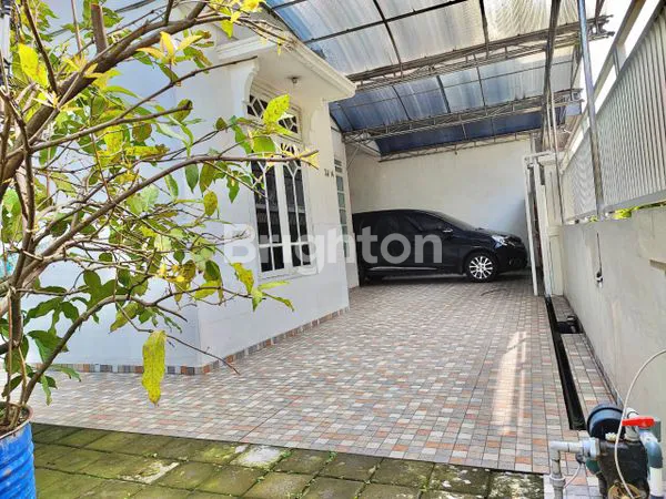image RUMAH DI JL GRIYA KEBRAON UTAMA SURABAYA  (4)