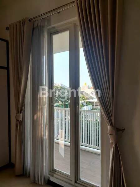 image RUMAH MEWAH FULL FURNISH GRESIK (5)