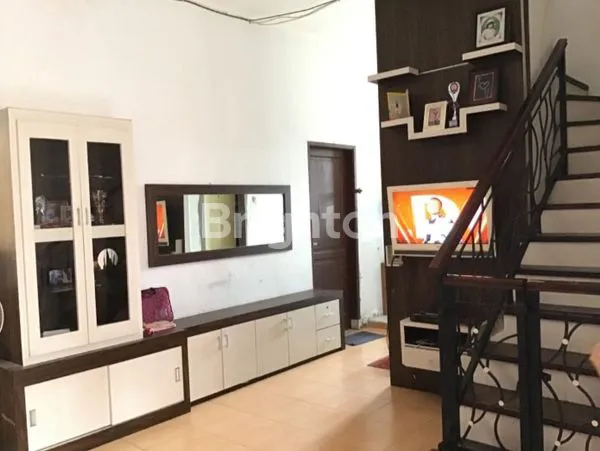 image RUMAH ASRI MINIMALIS DAN MURAH DI JL STELLA RAYA VILA SETIA BUDI MAKMUR 1 (3)