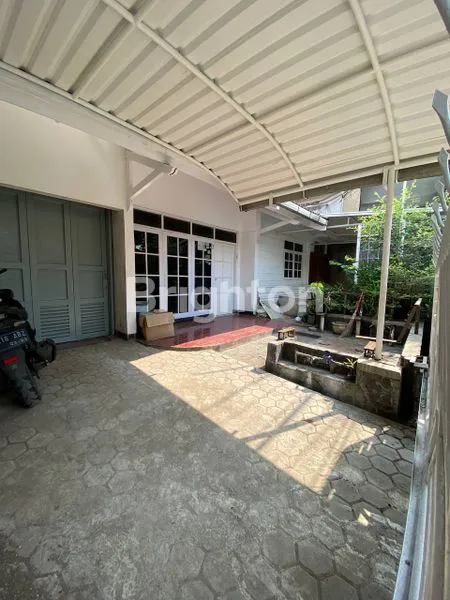 image RUMAH 3 LANTAI MURAAAH DI TENGAH KOTA BANDUNG (1)