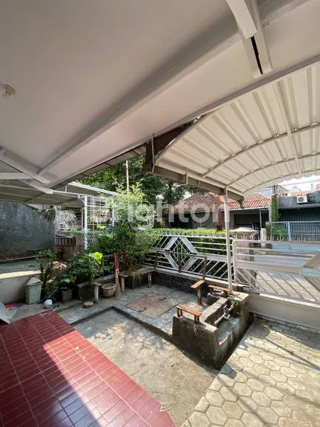 image RUMAH 3 LANTAI MURAAAH DI TENGAH KOTA BANDUNG (7)