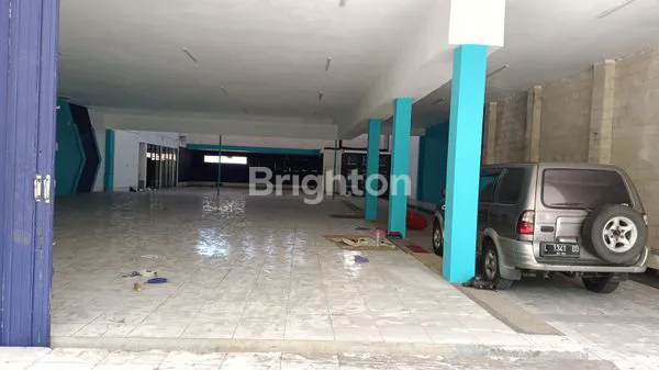 image BANGUNAN STRATEGIS BISA UNTUK SHOWROOM, KANTOR BANK ATAU RUMAH MAKAN (5)