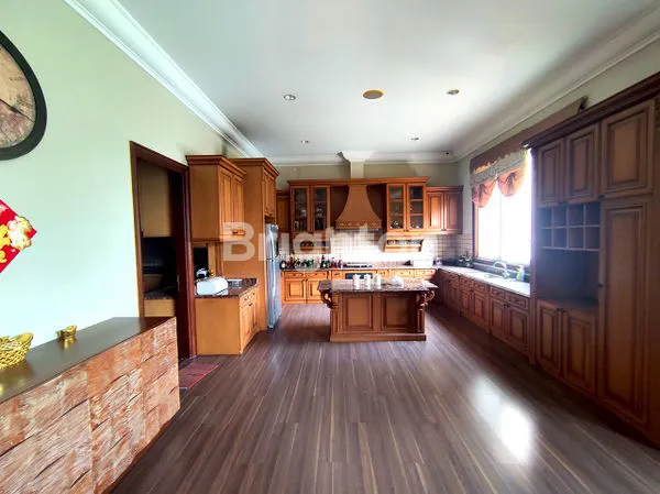 image RUMAH VILLA MEWAH HOOK FULLY FURNISHED PIK CLUSTER TRIMARAN (7)