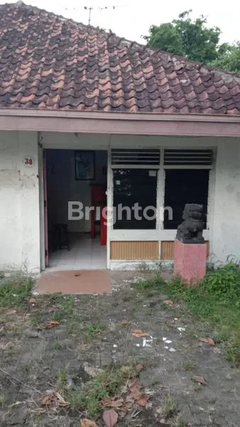 image RUMAH LAMA DI MLATIHARJO SEMARANG (1)