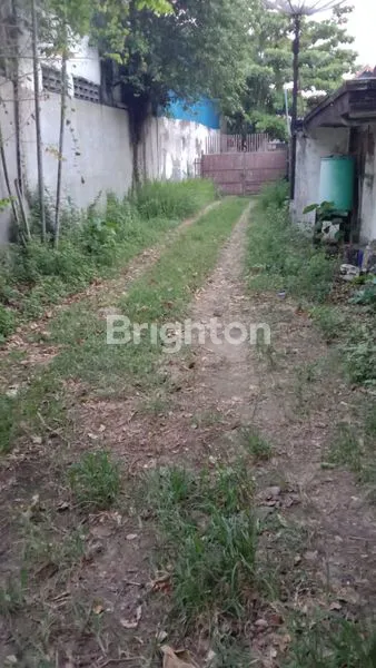 image RUMAH LAMA DI MLATIHARJO SEMARANG (2)