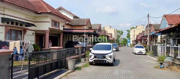 image RUMAH GANDENG GRAHA PATRIOT. 2 MENIT KE MANHATTAN TIMES SQUARE (3)