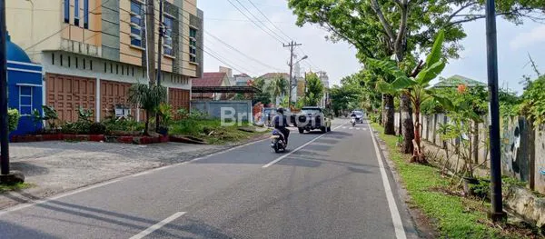 image RUMAH GANDENG GRAHA PATRIOT. 2 MENIT KE MANHATTAN TIMES SQUARE (8)