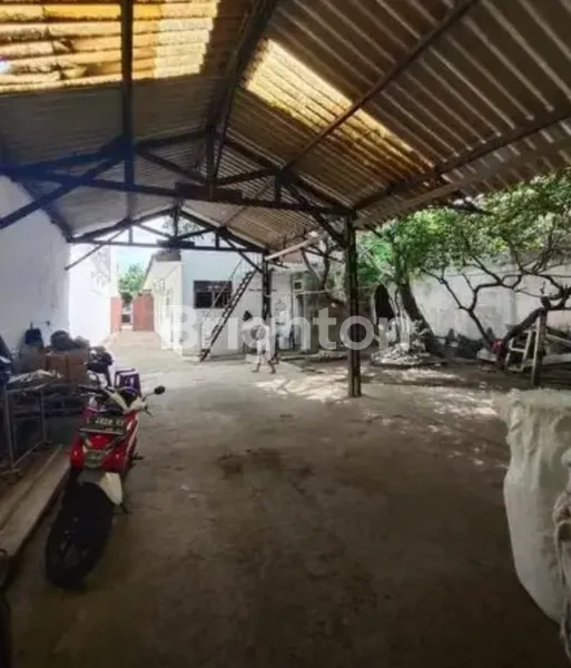 image GUDANG INCLUDE TANAH DAN RUMAH SELANGKAH DARI NOL RAYA KENJERAN AREA KOMERSIAL (1)