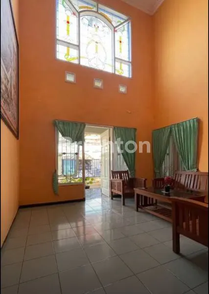 image RUMAH BESAR COCOK BUAT USAHA (8)