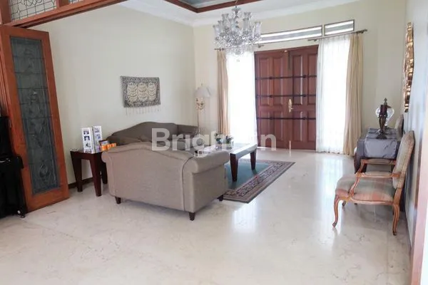 image RUMAH KLASIK MODERN SAYAP DAGO TENGAH KOTA BANDUNG (6)