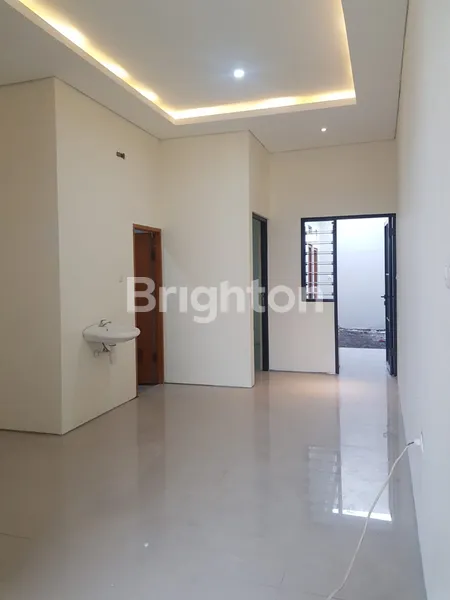 image RUMAH MINIMALIS STRATEGIS RUNGKUT DEKAT MERR, UPN, TOL TAMBAK SUMUR (3)