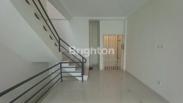 image RUKO KOMPLEK GOLDEN VILLE JAKARTA BARAT 4 LANTAI LOKASI STRATEGIS ADA LIFT (8)