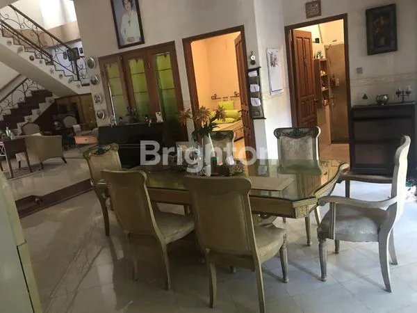 image MANYAR KERTOADI BAGUS (3)