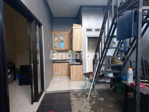 image RUMAH ASRI SIAP HUNI DI PERUMAHAN GREEN VIEW TASIKMADU KARANGPLOSO (6)