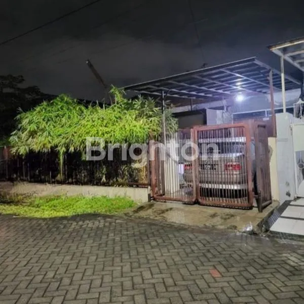 image RUMAH HITUNG TANAH MANYAR DEKAT SEKOLAH PETRA MANYAR (2)