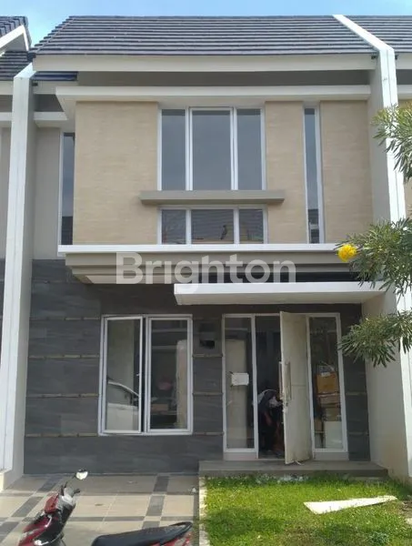 image RUMAH BARU 2 LANTAI SIAP HUNI DI CITRALAND CIBUBUR MEKARSARI (1)