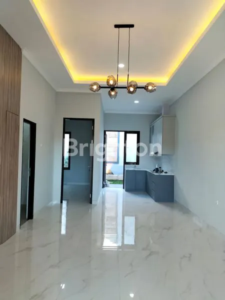 image RUMAH BARU GRESS MEDOKAN ASRI BARAT SEMI FURNISH (3)