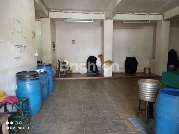 image RUMAH USAHA + PABRIK DI TENGAH KOTA SOLO (6)