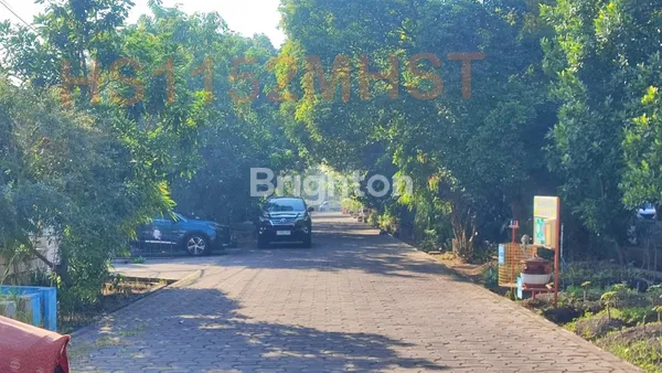 image TURUN HARGA RUMAH MANYAR LOKASI STRATEGIS DEPAN ADA TAMAN ROW JALAN LEBAR (3)