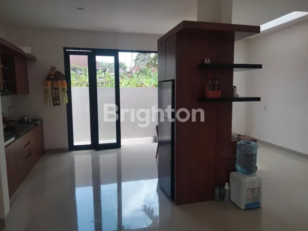 image RUMAH SEMI VILLA DI GIANYAR BALI (7)