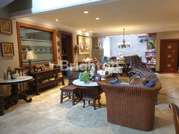 image RUMAH BAGUS PONDOK INDAH JAKARTA SELATAN SIAP HUNI (7)