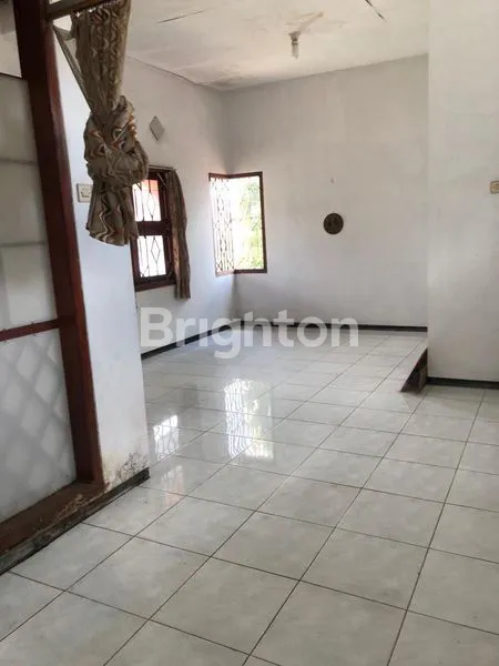 image DIJUAL RUMAH MURAH HITUNG TANAH !! AREA BUNGA BUNGA DEKAT SUHAT, ROW JALAN LEBAR COCOK UNTUK RUMAH KOST (8)