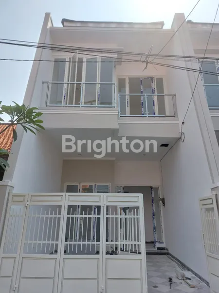 image RUMAH BARU GRESS MULYOSARI DEKAT ITS DAN PAKUWON CITY (1)