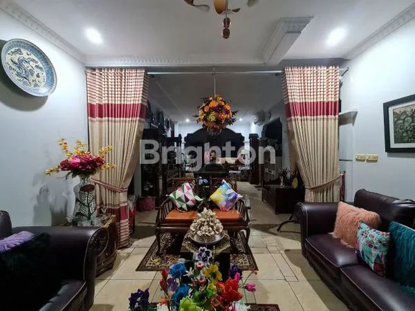 image RUMAH JATICEMPAKA, BEKASI, BESAR, TERAWAT SIAP HUNI DEKAT AKSES TOL DAN LRT/KCJB (7)