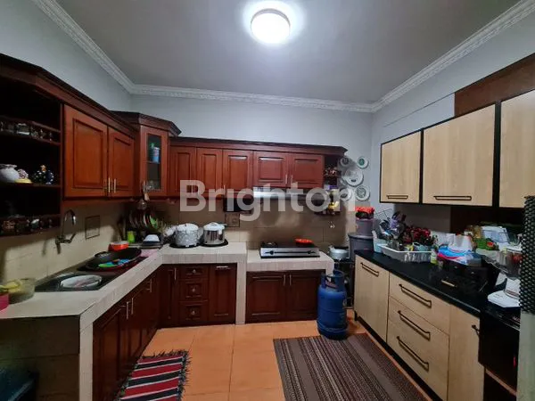 image RUMAH JATICEMPAKA, BEKASI, BESAR, TERAWAT SIAP HUNI DEKAT AKSES TOL DAN LRT/KCJB (8)