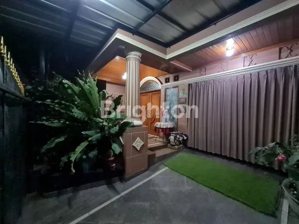 image RUMAH JATICEMPAKA, BEKASI, BESAR, TERAWAT SIAP HUNI DEKAT AKSES TOL DAN LRT/KCJB (2)