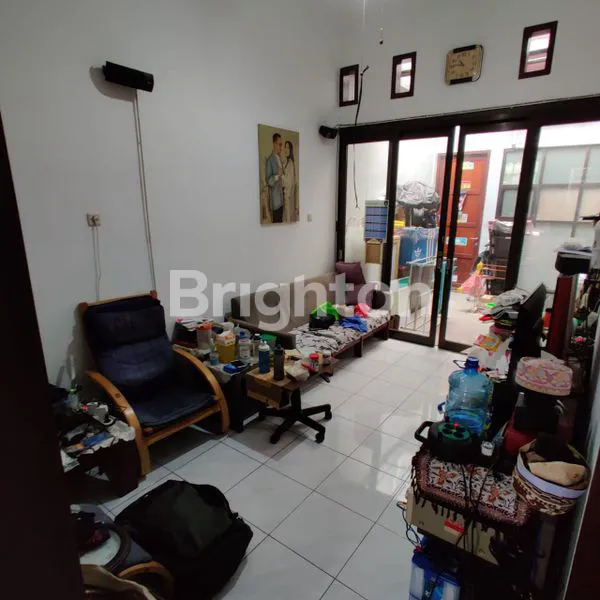 image RUMAH CANTIK DI PUSAT KOTA SIAP HUNI (4)