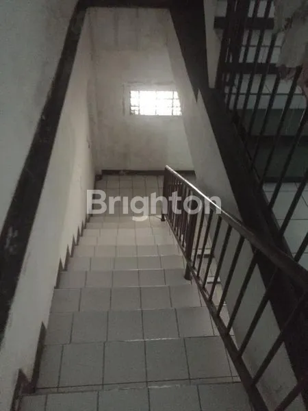 image DISEWAKAN RUKO 3,5 LANTAI NOL JALAN NGAGEL JAYA COCOK UNTUK USAHA ATO KANTOR (6)