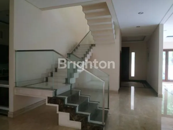 image RUMAH MEWAH PONDOK INDAH JAKARTA SELATAN (3)