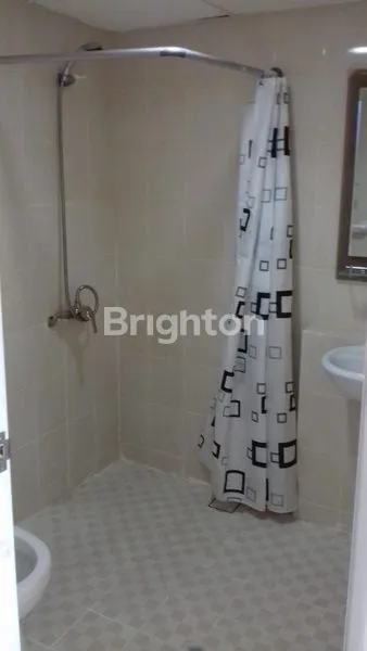 image DISEWAKAN APARTEMEN BERKELEY FULL FURNISHED (2)