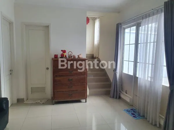 image RUMAH 2 LT SIAP HUNI DI CLUSTER DARU SUVARNA SUTERA CIKUPA TANGERANG (6)