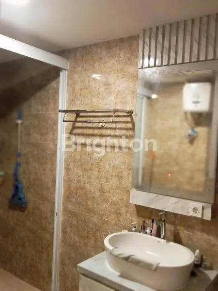 image APARTEMEN MATARAM CITY. PALAGAN. LANTAI 18 , YUDISTIRA TOWER, LUAS 66 M.  INTERIOR MEWAH.FASILITAS LENGKAP. TINGGAL BAWA KOPER.VIEW PEMANDANGAN INDAH. (3)