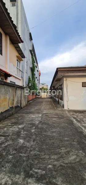 image RUMAH/ KANTOR TENGAH KOTA COCOK UNTUK KANTORAN (3)