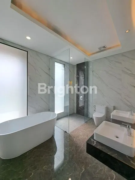 image DIJUAL!RUMAH BARU GRESS DI WATERFRONT CITRALAND (4)